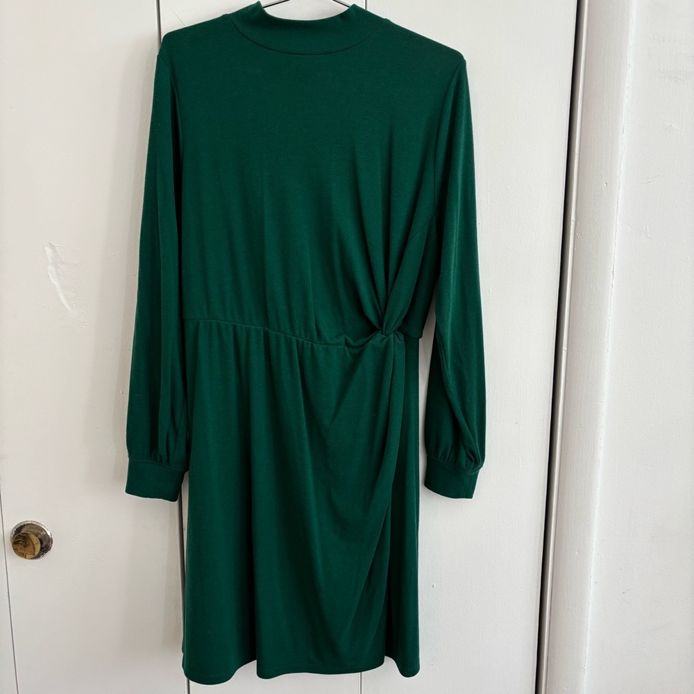 Women's Long Sleeve Mini Dress in Green by Ava & Viv